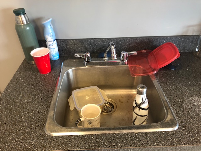 dirty kitchen sink